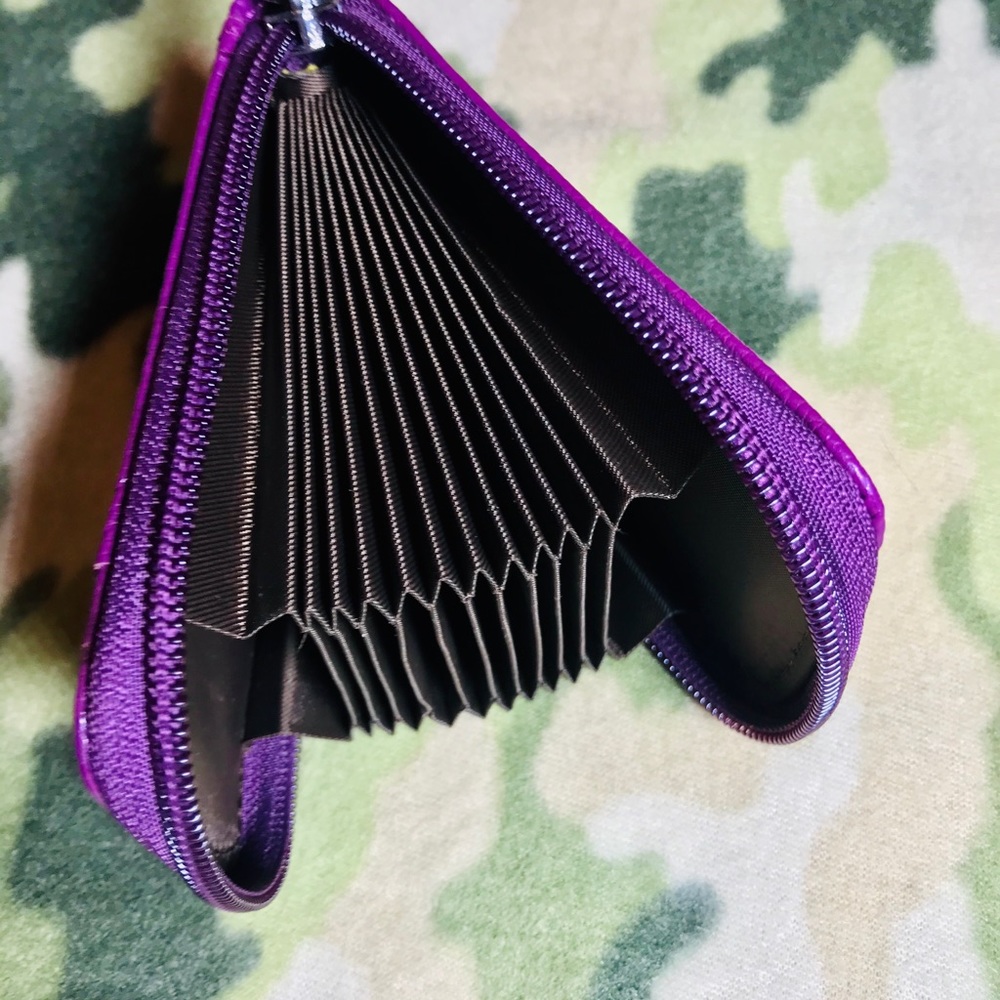 Wallet - Picture 5 of 8